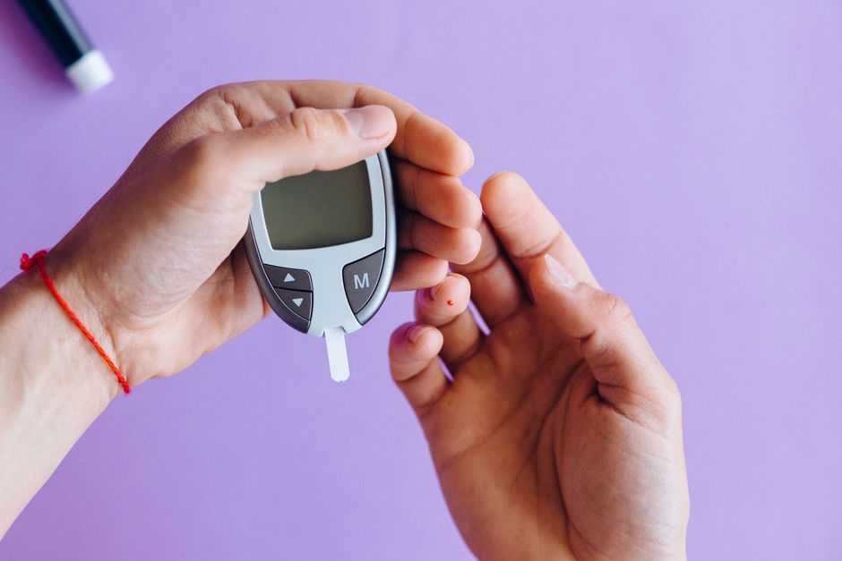GLP-1 and Continuous Glucose Monitoring: The Complete Metabolic Tracking Guide for Body Recomposition